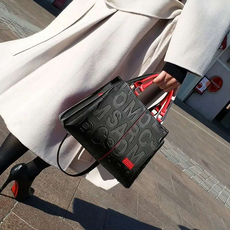 A beautiful bag designed for the shoulder and hand