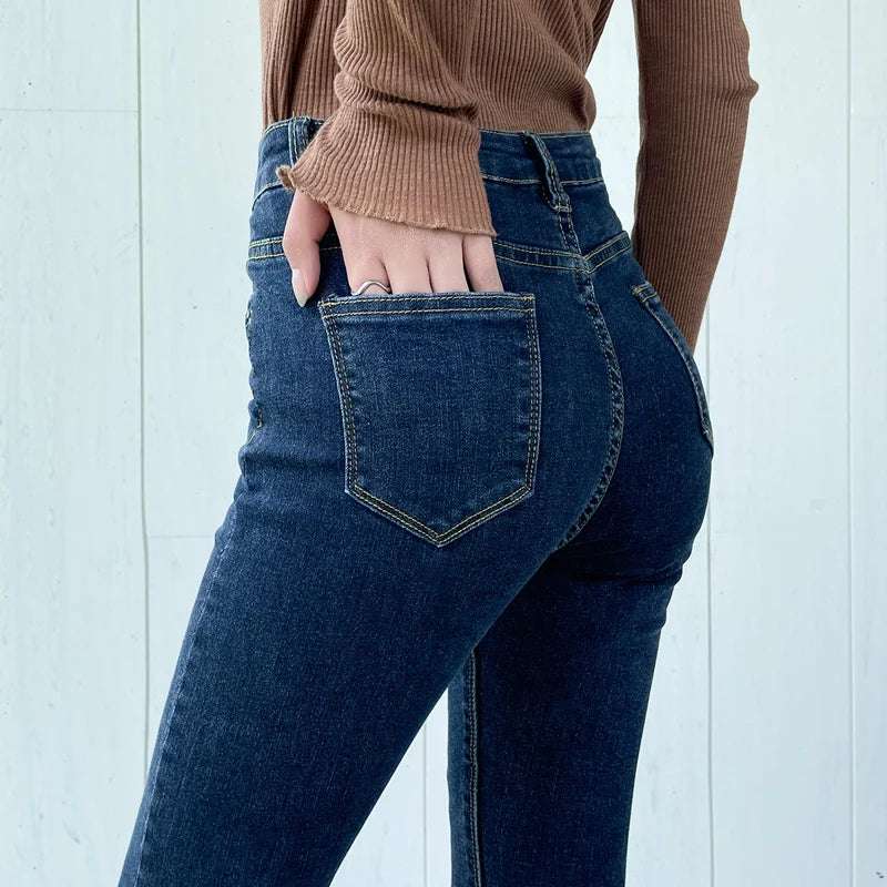 Fashionable stretch women's jeans