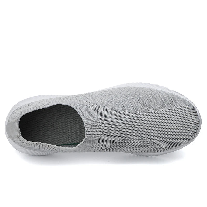 Women's sports shoes without laces
