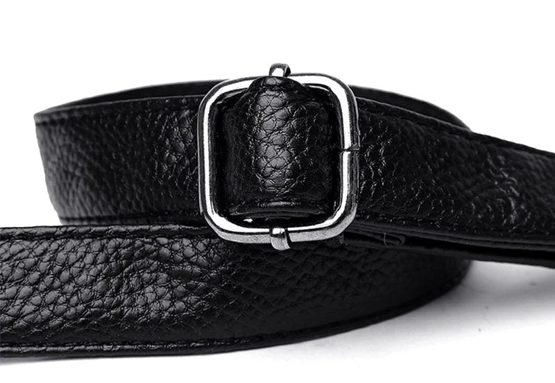 A beautiful bag designed for the shoulder and hand