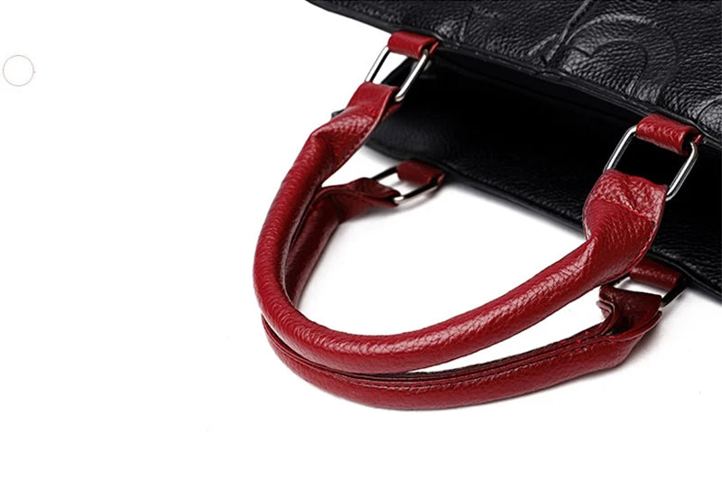 A beautiful bag designed for the shoulder and hand
