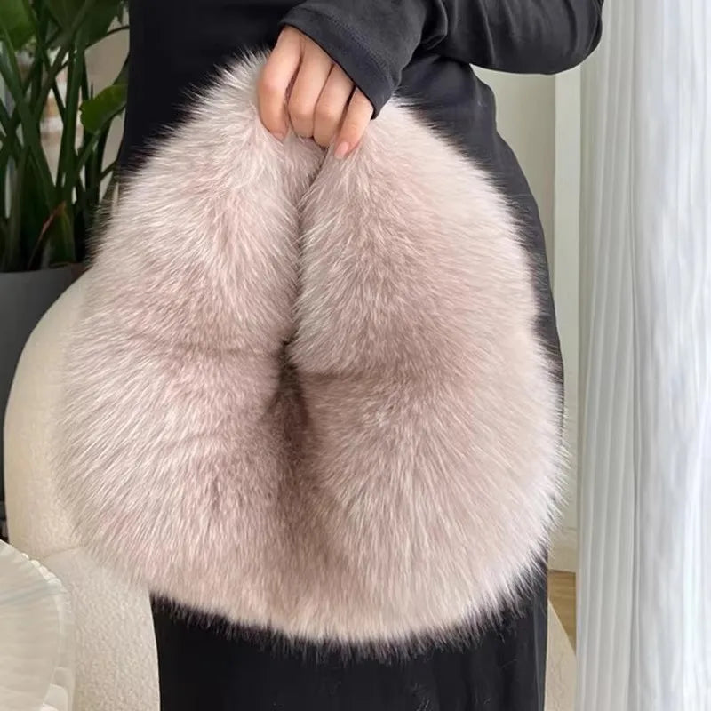 Handbag made of fluffy fur - Ella fashion
