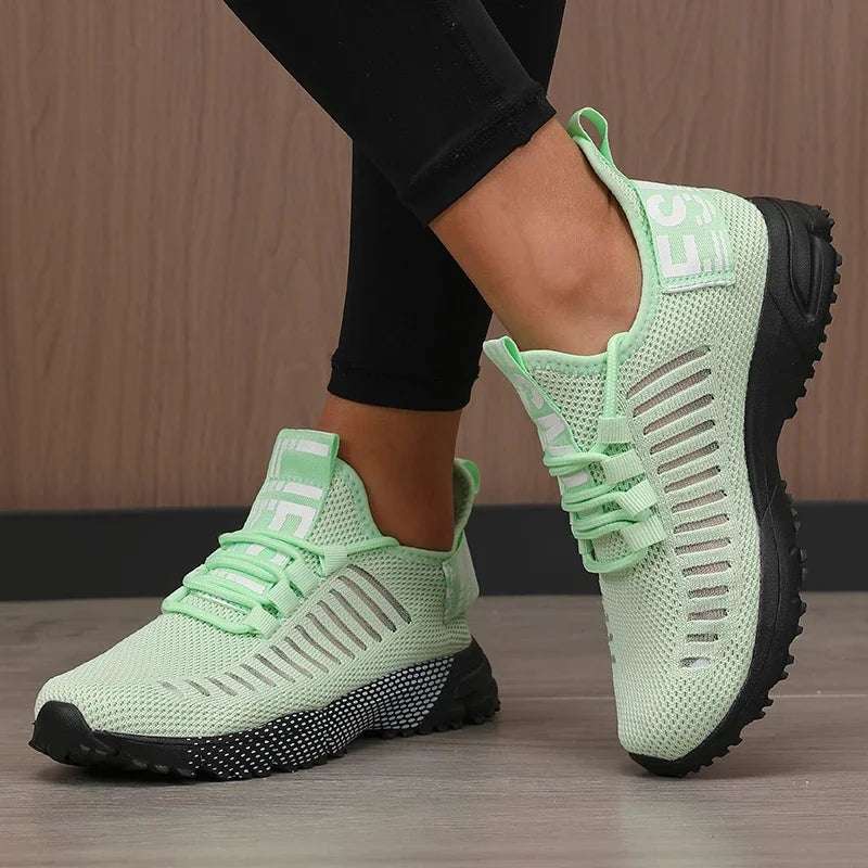 Lightweight modern women's shoes