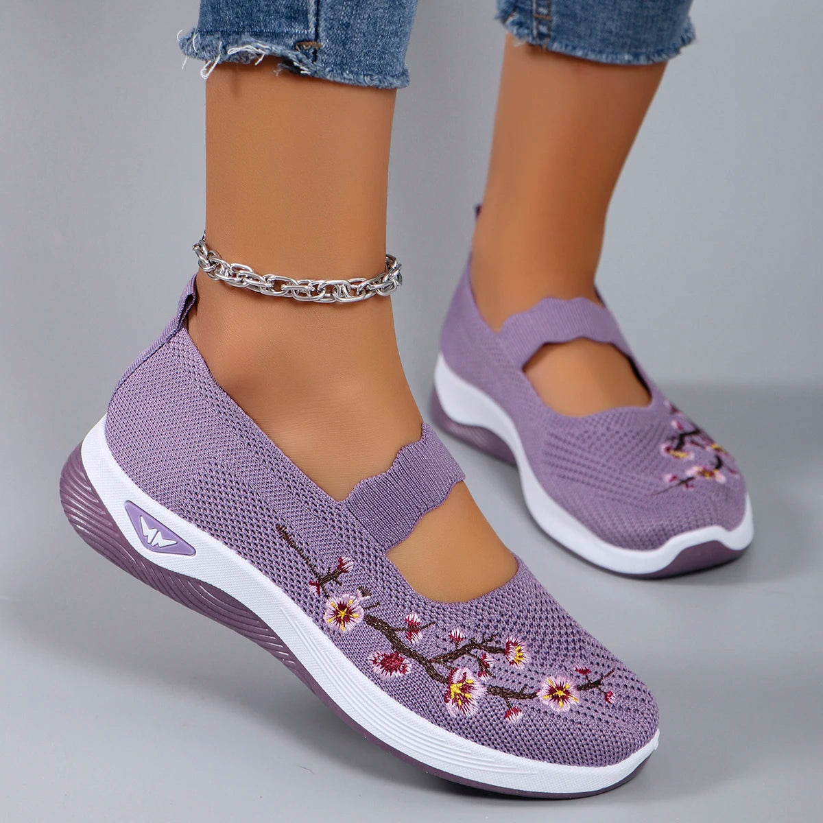 Wear-resistant spring shoes