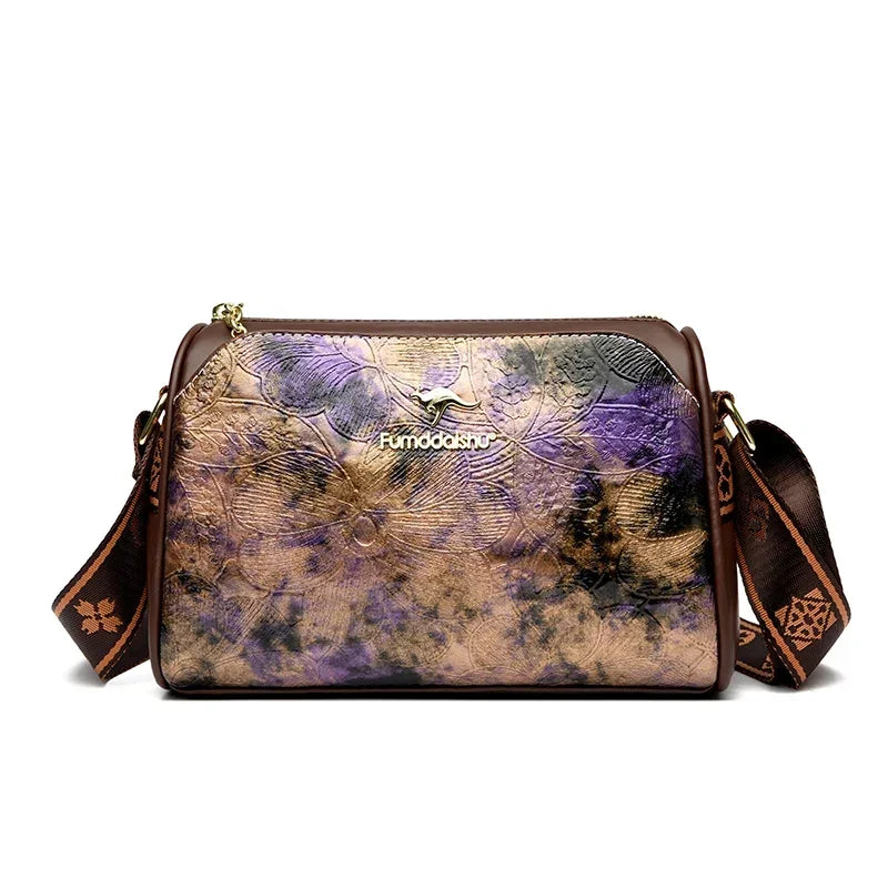 Shoulder bags made of luxurious leather