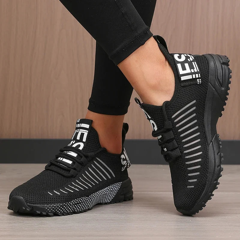 Lightweight modern women's shoes