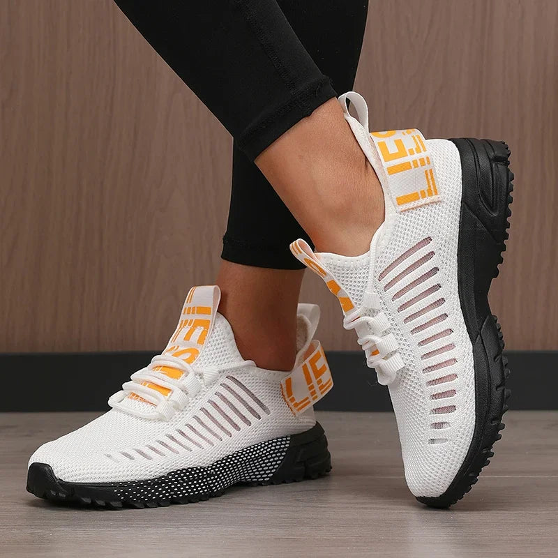 Lightweight modern women's shoes