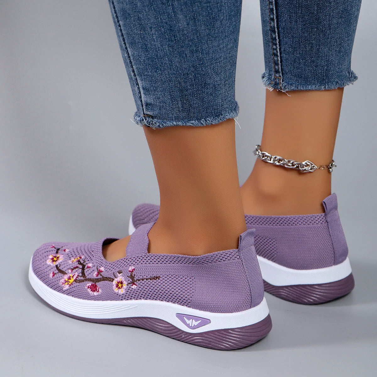 Wear-resistant spring shoes