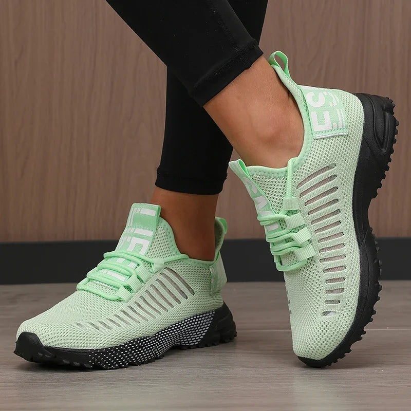 Lightweight modern women's shoes