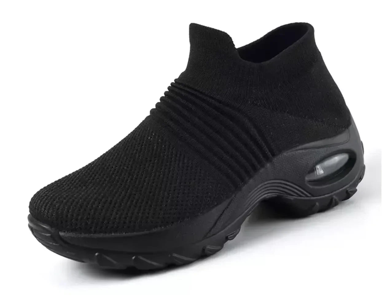 Summer shoes made of mesh fabric