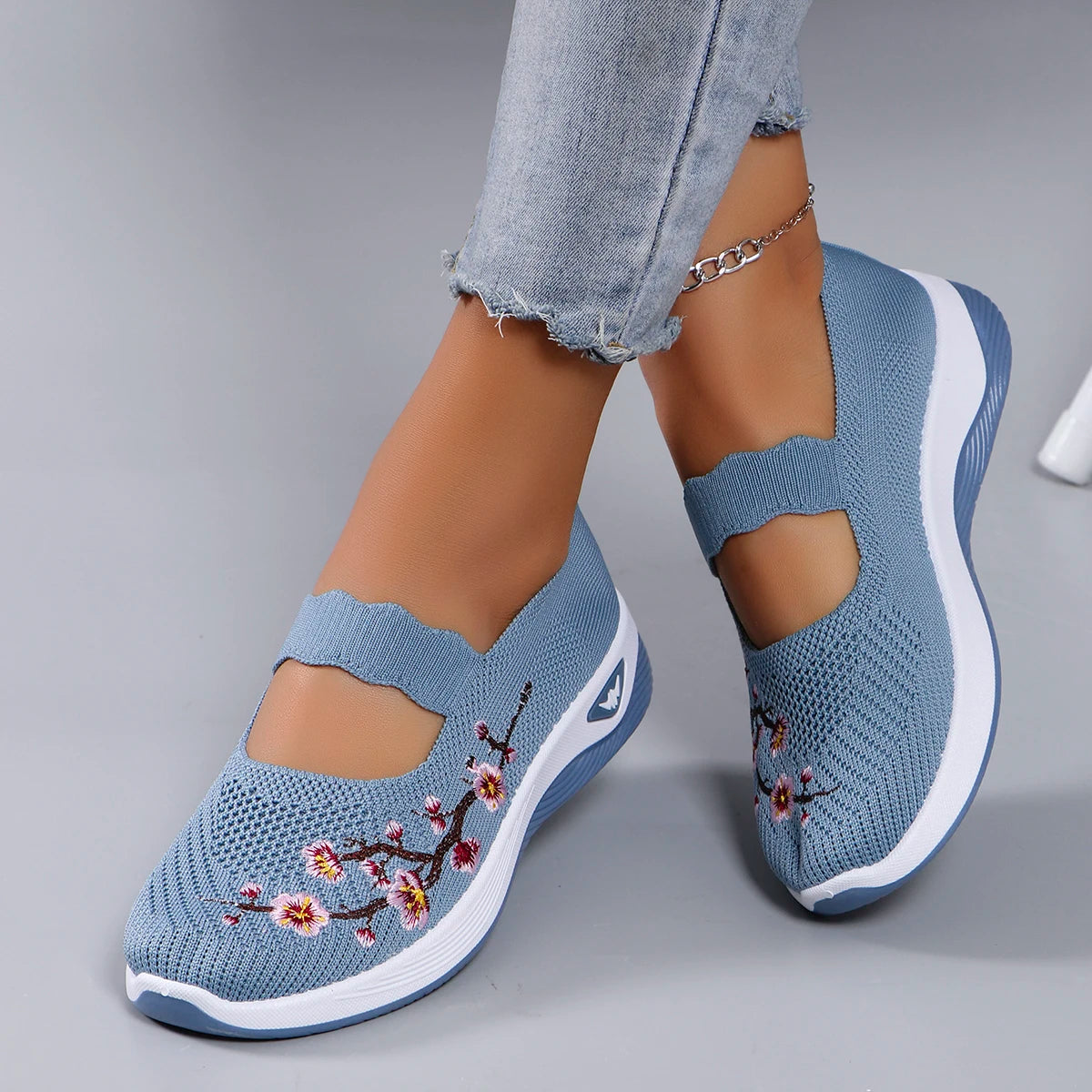 Wear-resistant spring shoes