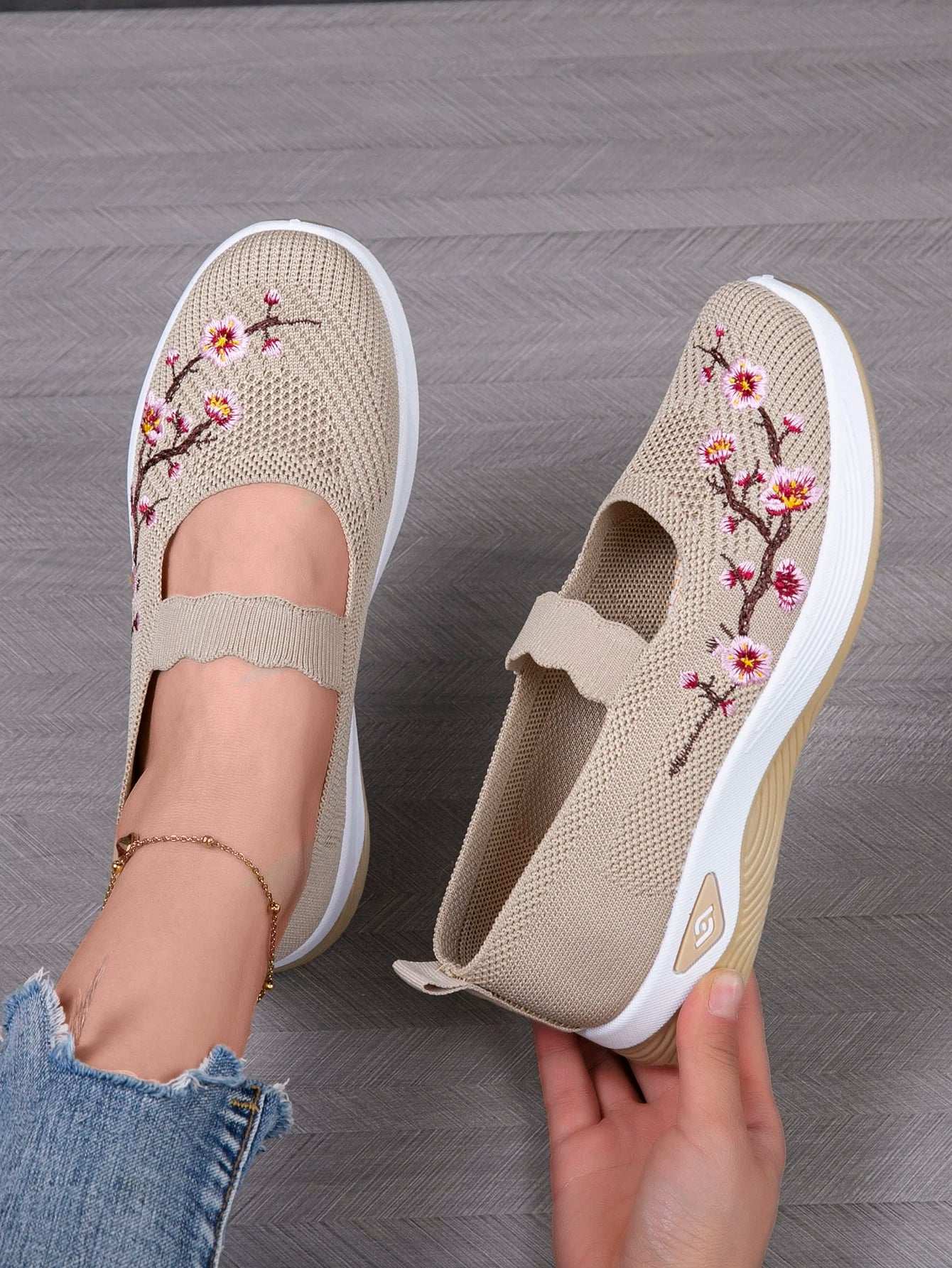 Wear-resistant spring shoes