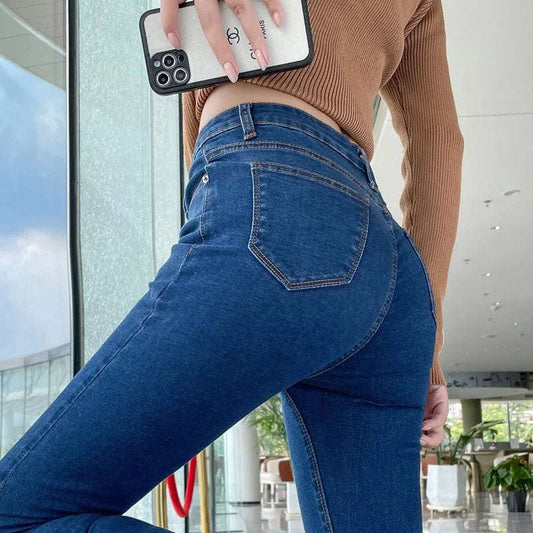 Fashionable stretch women's jeans