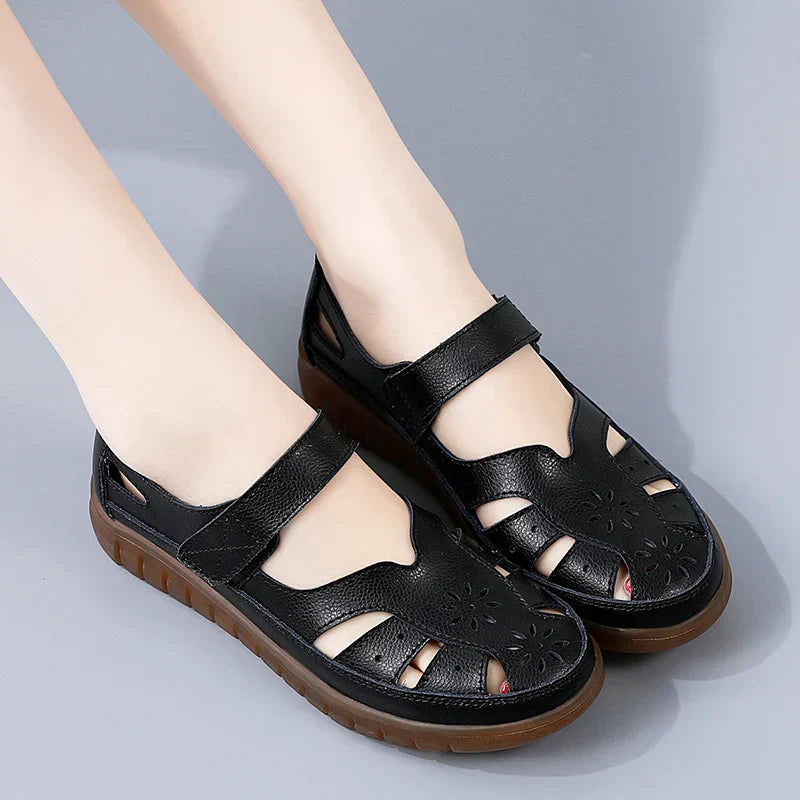 Non-slip sole sandals bottom detail