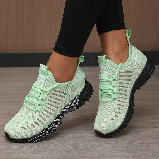 Lightweight modern women's shoes